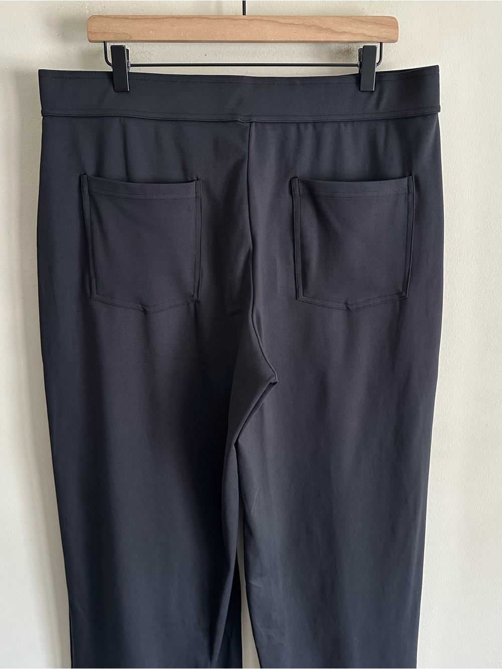 NWT Halara DayStretch High Waisted Pockets Straight Leg Casual Pants Black 1X - Picture 5 of 10